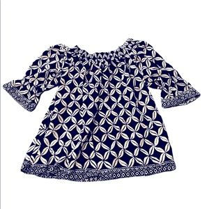 🎉 Cute Boho chic black and white off shoulder top